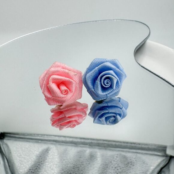 Vintage Ribbon Pink Blue Rose Stud Earrings Delicate Feminine Dainty Retro - Picture 1 of 8